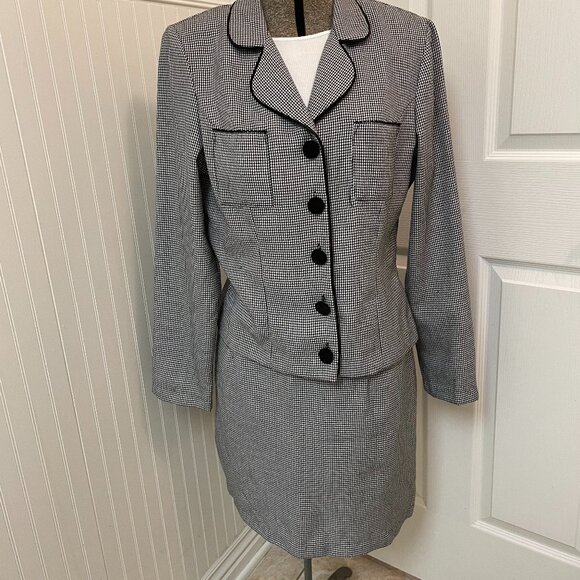 ALL THAT JAZZ HOUNDSTOOTH BLACK AND WHITE TWO PIECE VTG SUIT, JUNIOR SIZE 13/14. - Picture 1 of 14